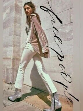Free People My Feelings OffWhite Cropped Bootleg Velvet Cotton Blend Pants Small